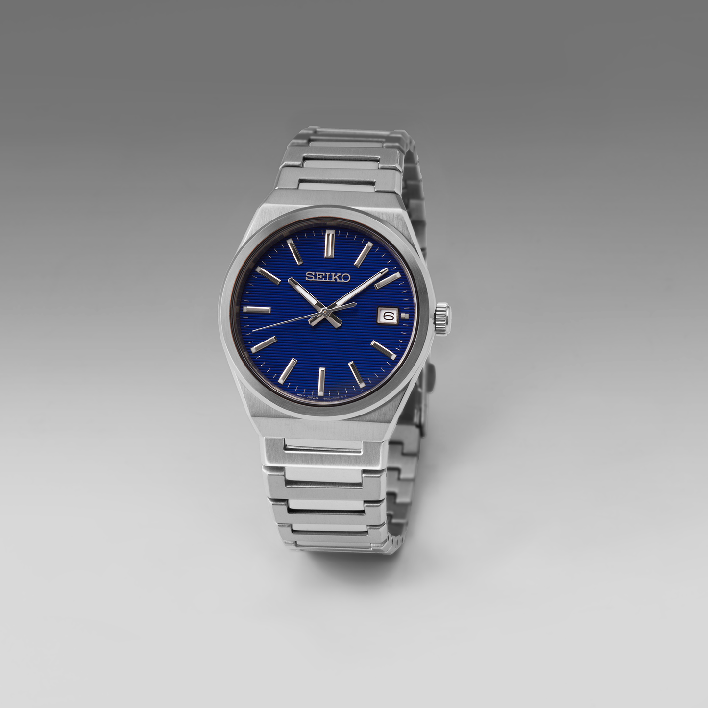 Seiko Essential Series SUR555